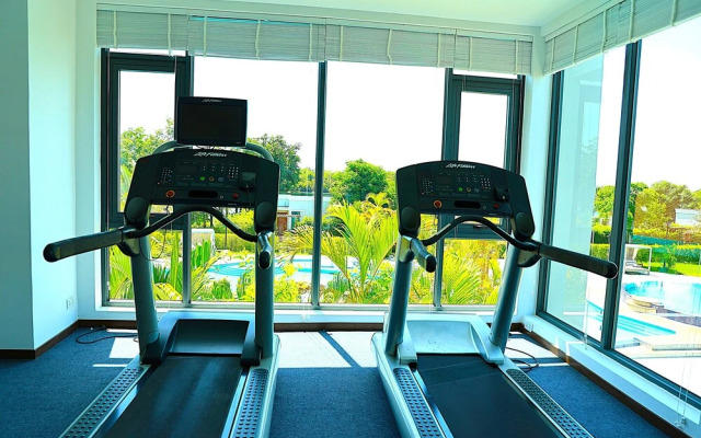Castle Bayview Resort & Spa