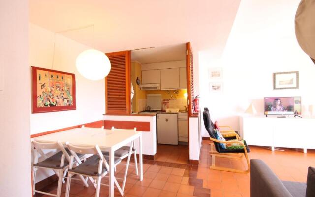 Sunny and Cozy Apartment, Lago Azul by Trip2Portugal