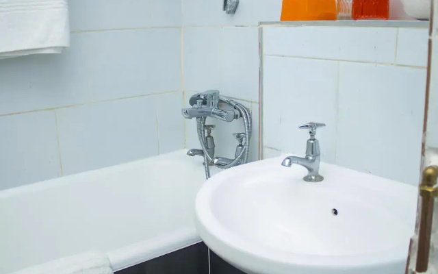 Centrally Located Studio Apartment - 2363
