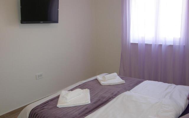 Smojver - Two Bedroom No.5