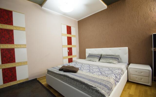 Апартон на проспекте Независимости 74