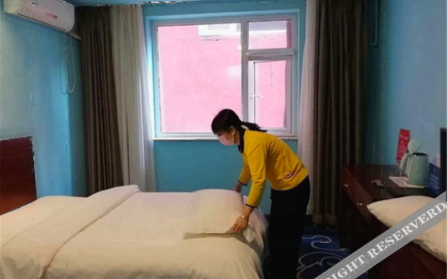 Super 8 Hotel (Beijing Jintai Road subway station store)