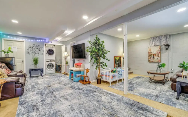 Family Friendly: Streamside Retreat in The Hideout