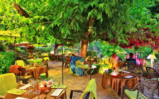 Hostellerie Saint Jacques