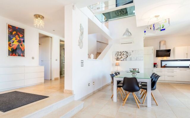 Wonderful Villa in Labinci - Kastelir With Swimming Pool