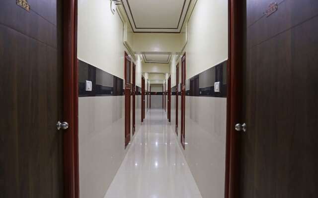 OYO 9904 Vyshakh Hotel