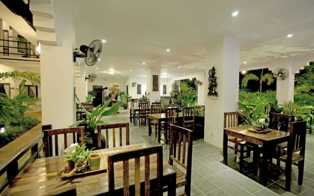 SR Sofia Villa Hotel