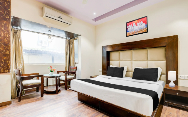 OYO 11337 Asian Hospitality