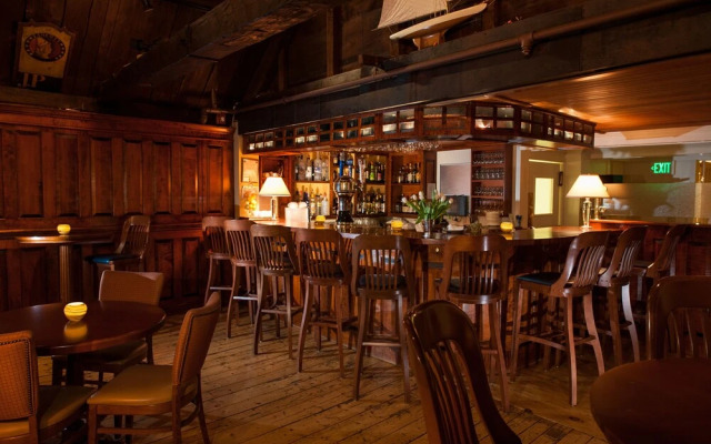 York Harbor Inn