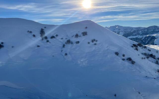 New Gudauri Redco,Twins, Near Gondola