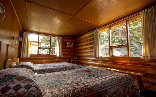 Northern Rockies Lodge