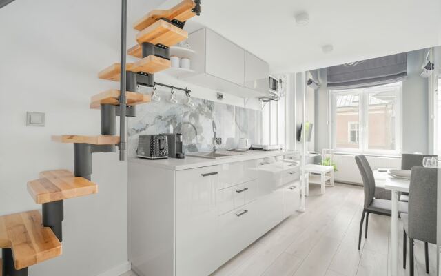 Charming Poznan Center Studio by Renters