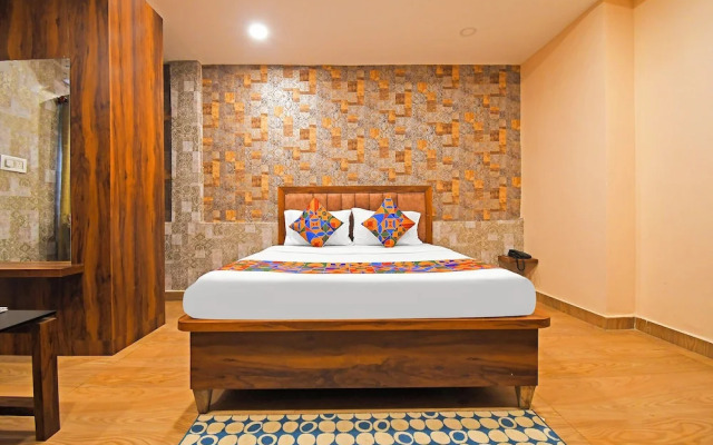 Fabhotel Royal Lagoon