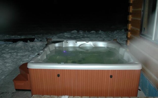 Kicking Horse Kabins