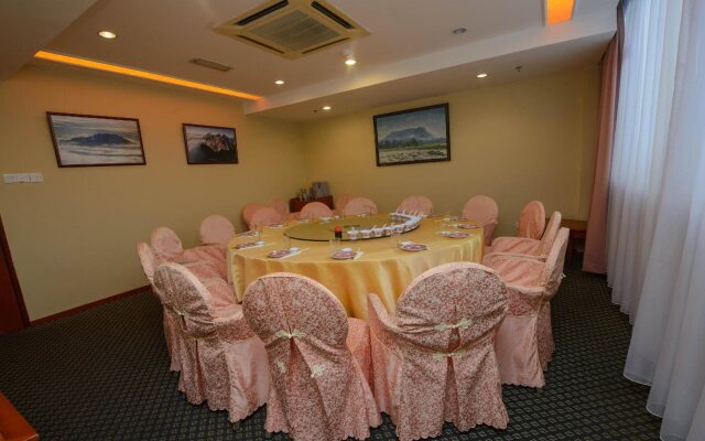 OYO 597 Winner Hotel