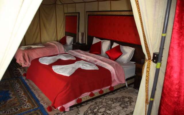 Family desert camp