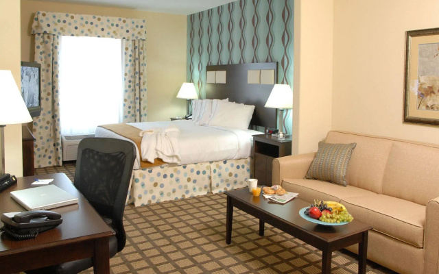 Holiday Inn Express Hotel & Suites Fairburn by IHG