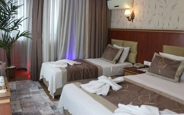 Hermanos Hotel
