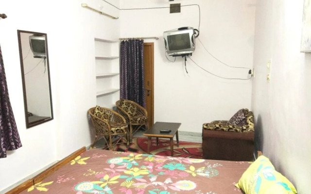 Ishan Paying Guest House