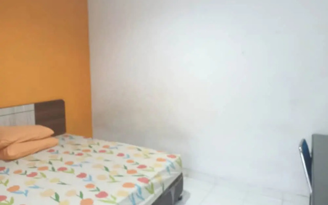 OYO 93635 Rumah Singgah Cemara Syariah