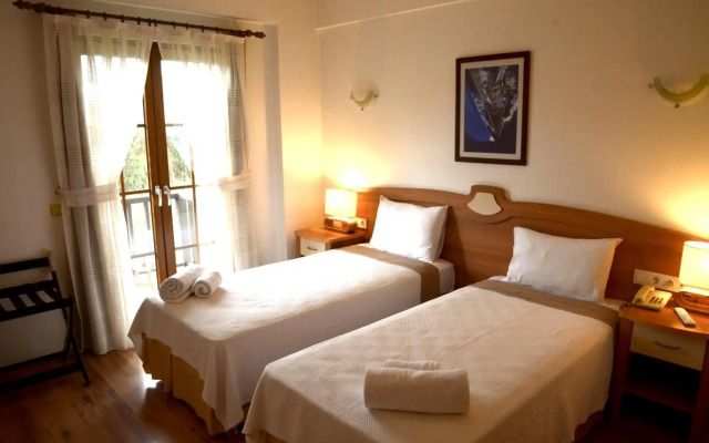 Efe Hotel Göcek