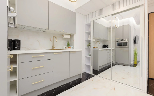 Glamour Studio by Renters Prestige