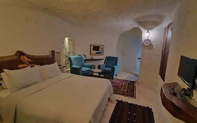 Apex Cave Hotel