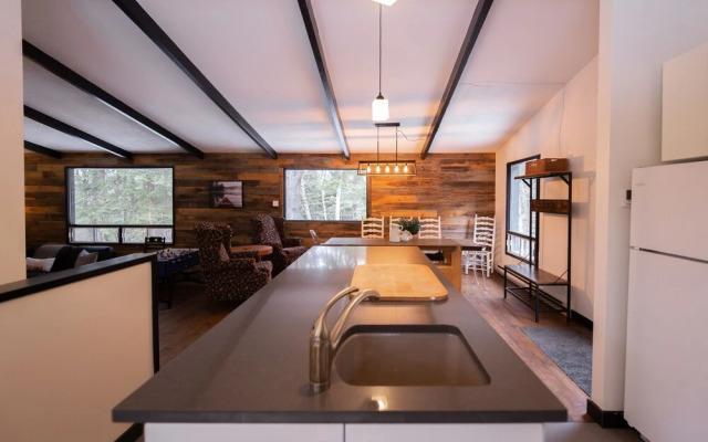 JolyInc Chalets