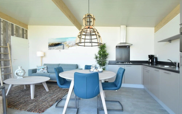 Lovely Holiday Home in Callantsoog near Forest
