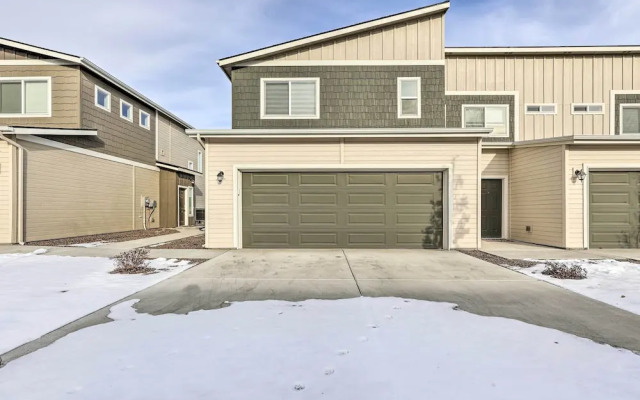 Nampa Townhome ~ 18 Mi to Downtown Boise!