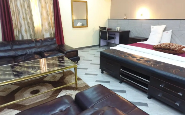 Choice gate Hotel and Suites