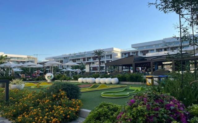 Long Beach Resort studio apartment
