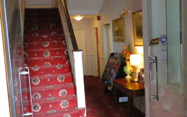 Hallam Hotel