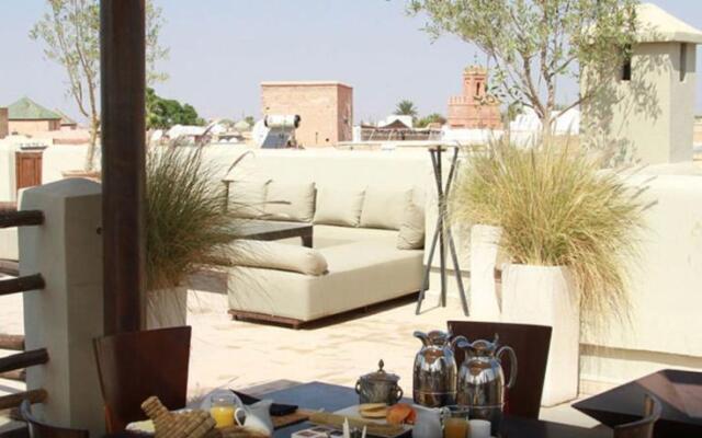 Riad Charlott'