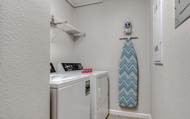 Clnd2101 4 Bedroom Condo