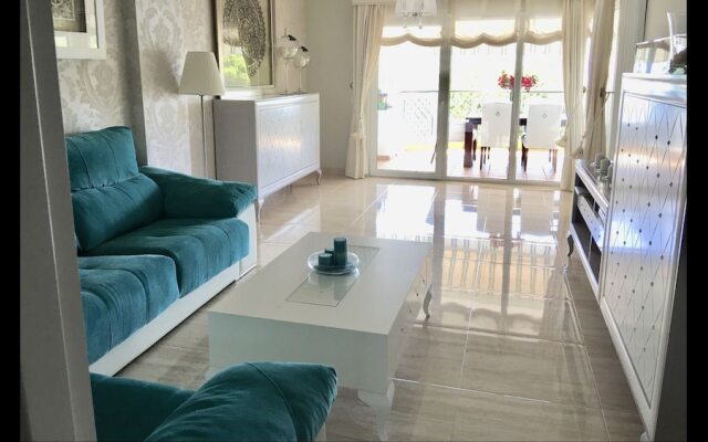 Mi Capricho Beach Apartments