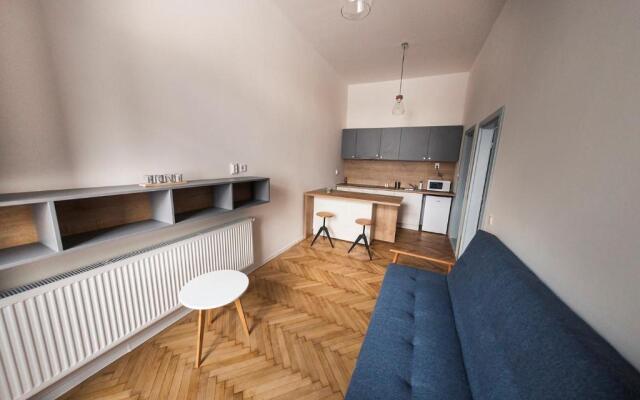 Central Luxury 4A