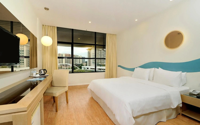 Oceania Hotel