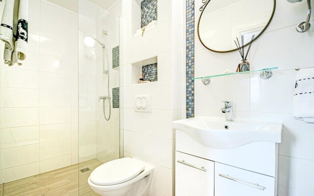 Beautiful Apartment in Orebic With Wifi