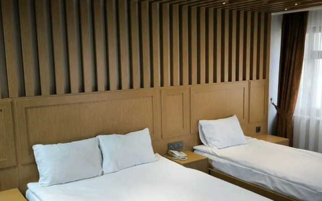 RZA Business Hotel