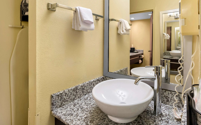 Best Western Knoxville Suites - Downtown