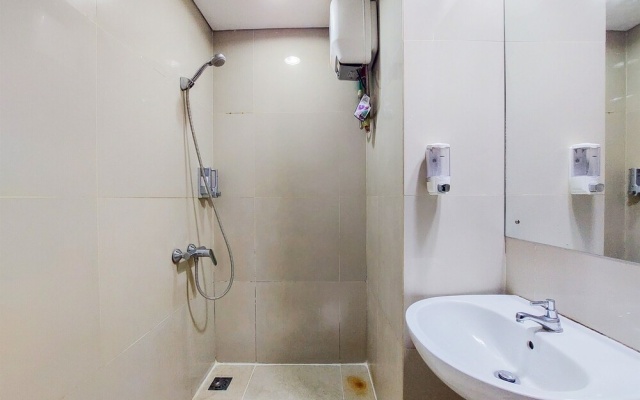 Nice Studio At 18Th Floor Atria Residences Gading Serpong Apartment – Bathroom – Tangerang