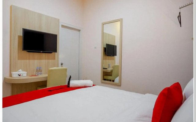 RedDoorz near Gejayan 3