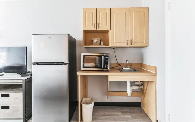 Home 1 Suites Extended Stay - Kissimmee