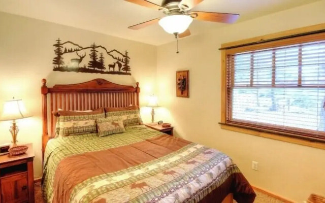 Scenic Wonder Creek Cabin 3 Bedroom loft