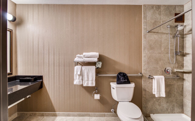 Clarion Hotel Convention Center