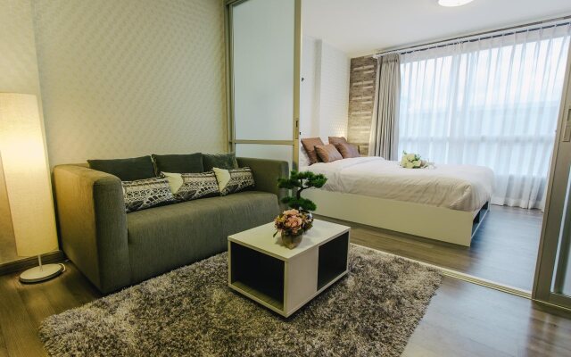 Vienghomnuan Suite Chiang Mai at D.Vieng Condo