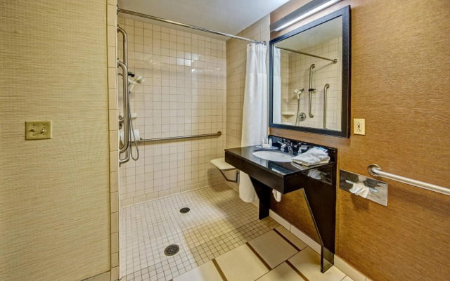 Fairfield Inn & Suites by Marriott Russellville