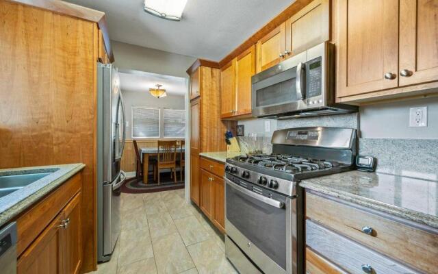 1303 E Pennsylvania Ave