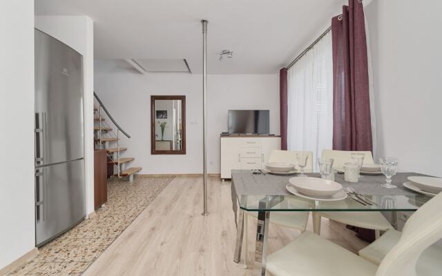 Semaforowa Apartment Wroclaw by Renters